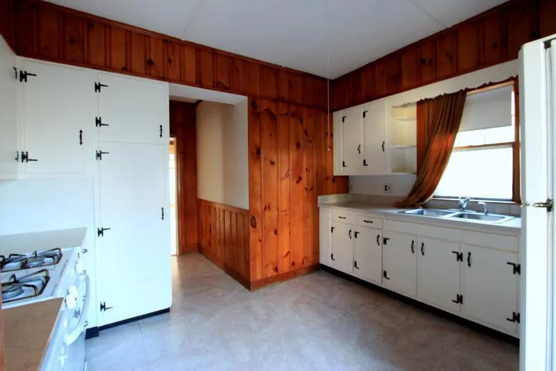 92 Rogers Ave, Powder House Square