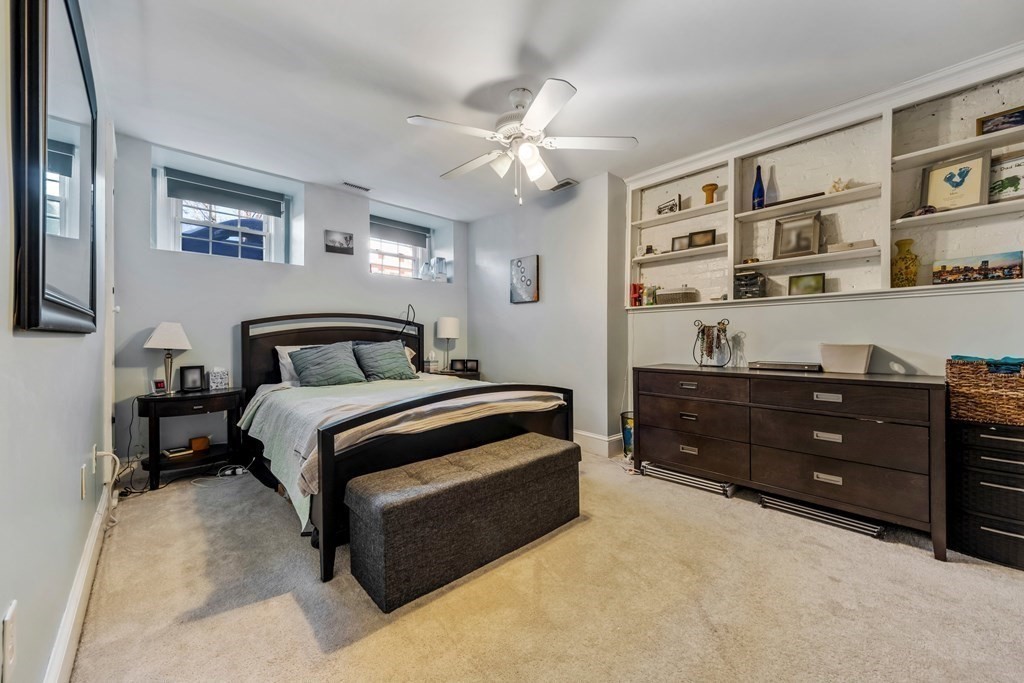 673 E 2nd St, South Boston