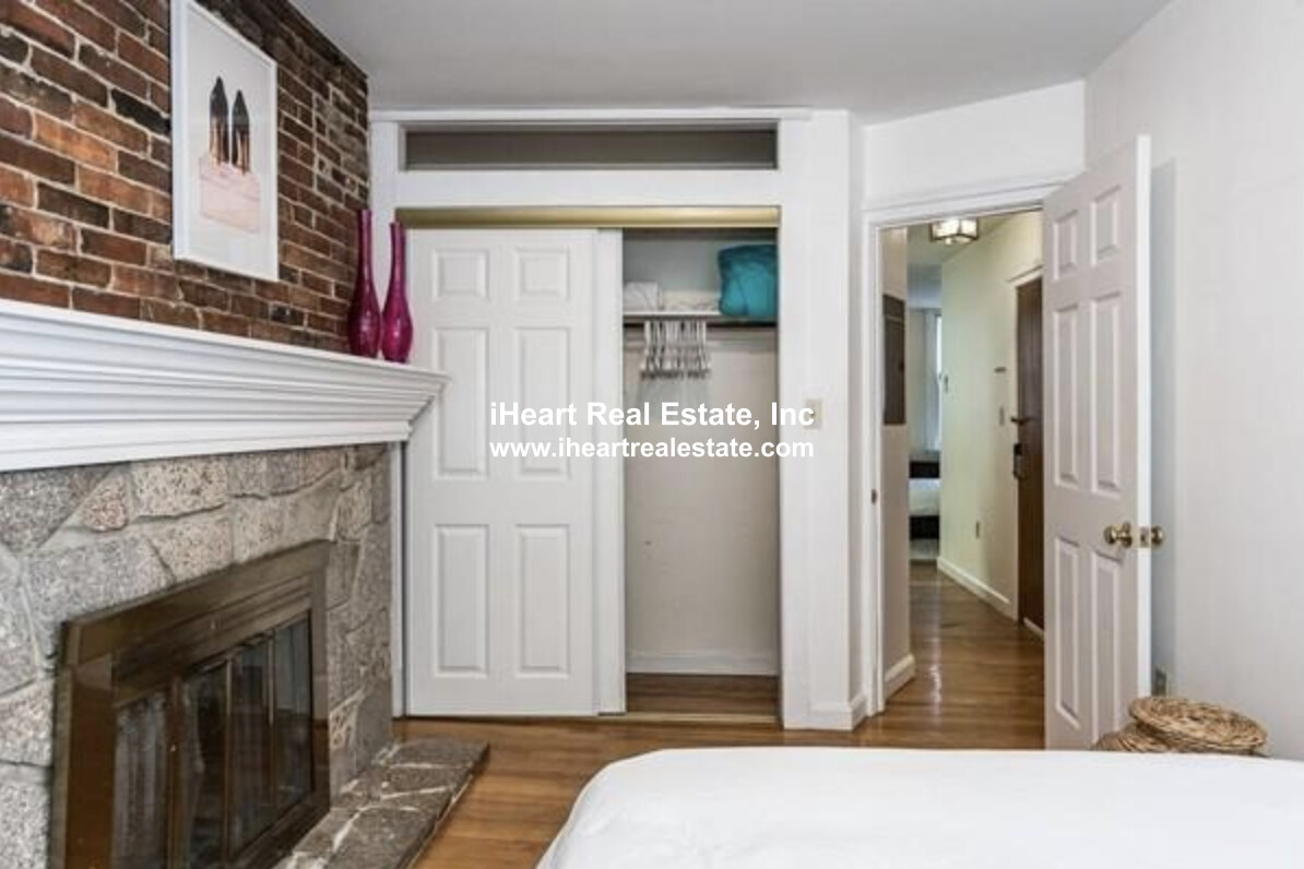 41 Grove St, Beacon Hill