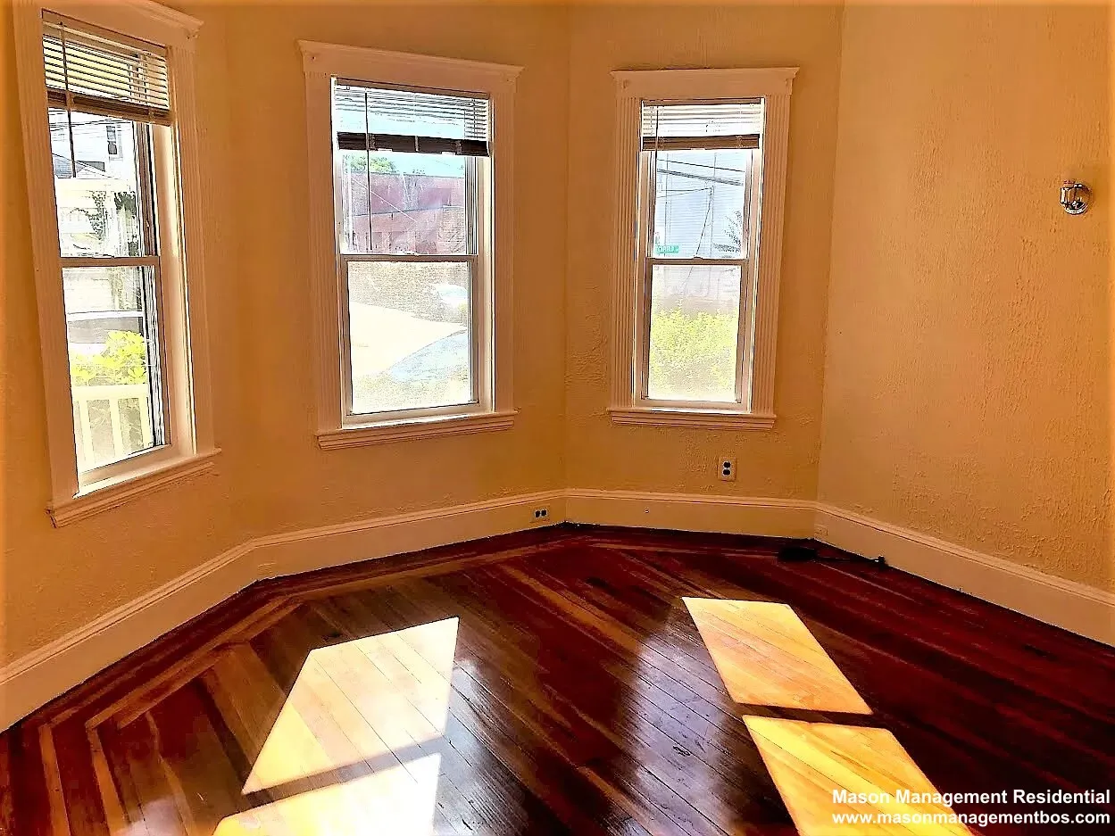 28 Litchfield St, Allston
