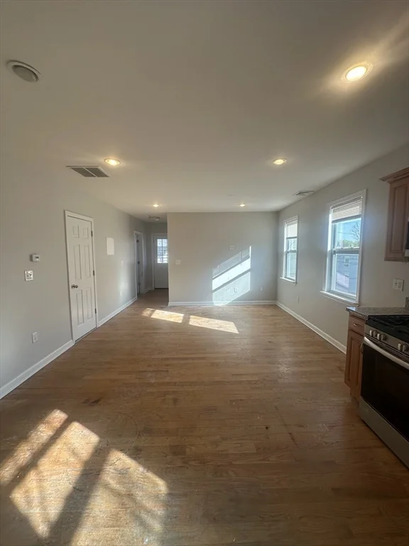 100 Sumner St, Quincy