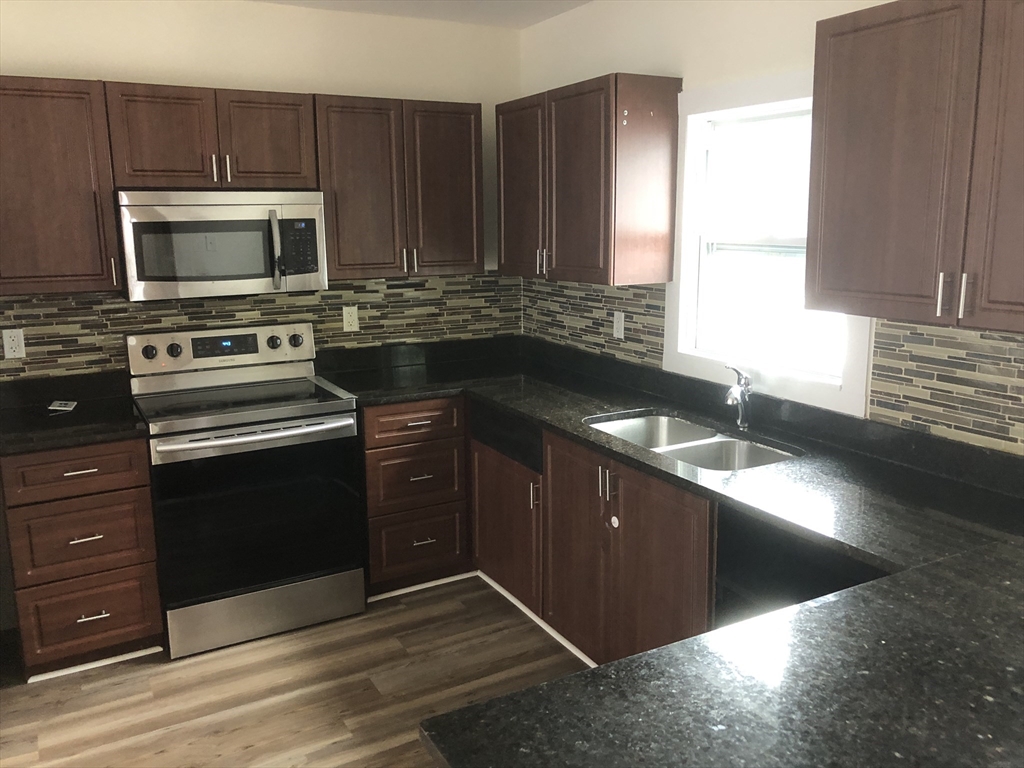 66 Pacific St, Fitchburg