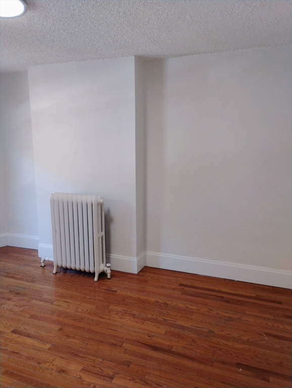 182 Walnut Ave, Roxbury