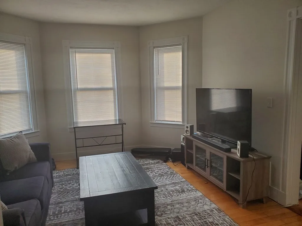 58 Creeley Rd, Waverley