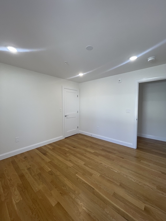 40 Everett St, Everett