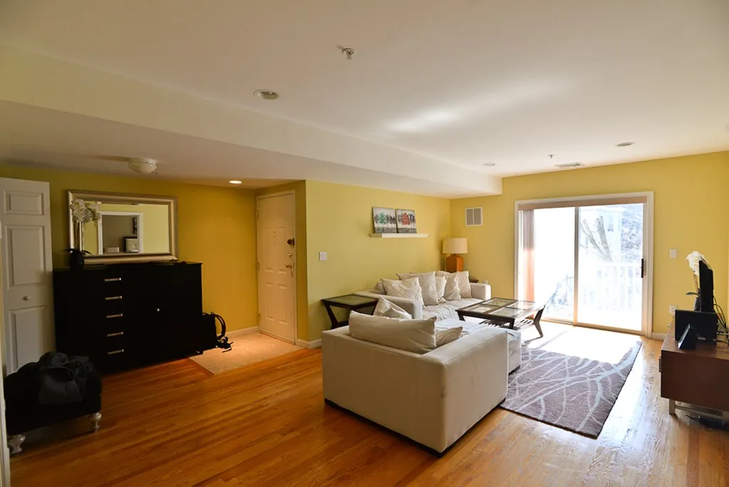 20 Cameron St, Boylston Street