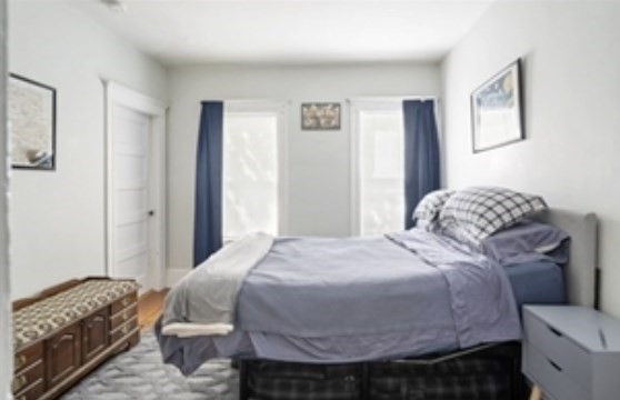 44 Greenleaf Ave, Medford