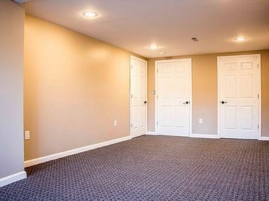 43 Old Harbor St, South Boston