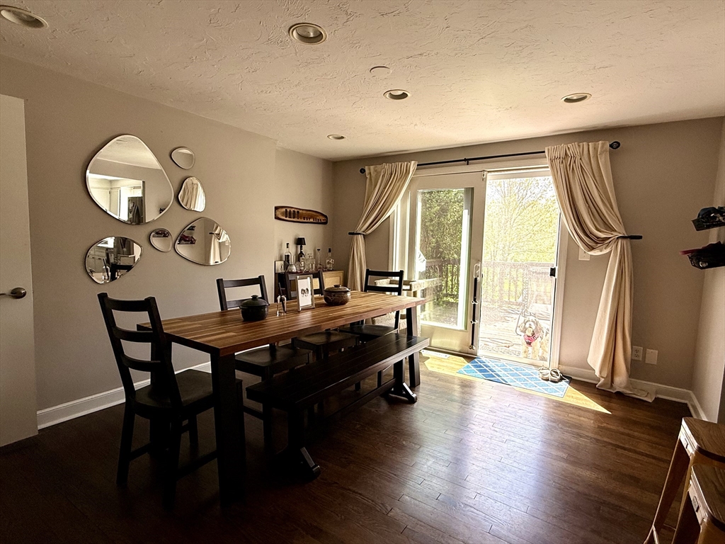 26 Hammond Pond Pkwy, Chestnut Hill