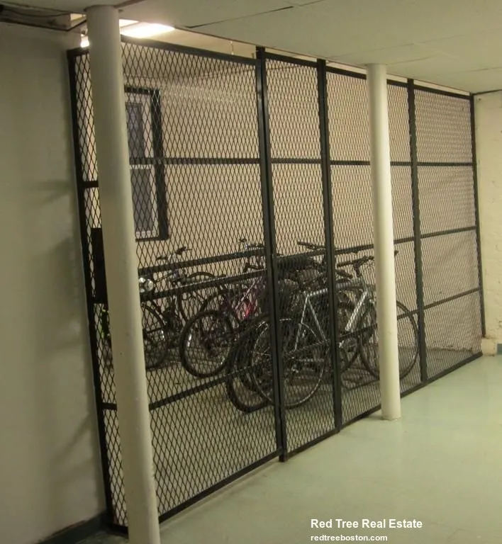 31 Queensberry St, Fenway