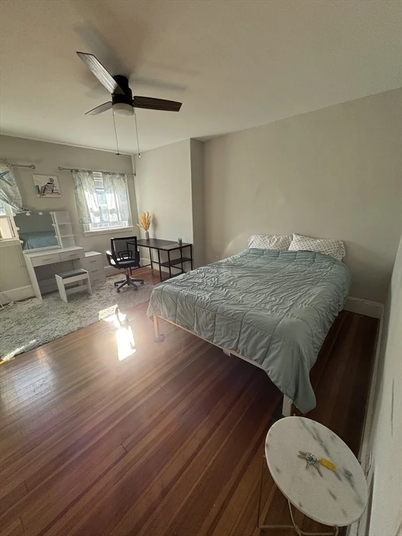 97 Court Rd, Winthrop