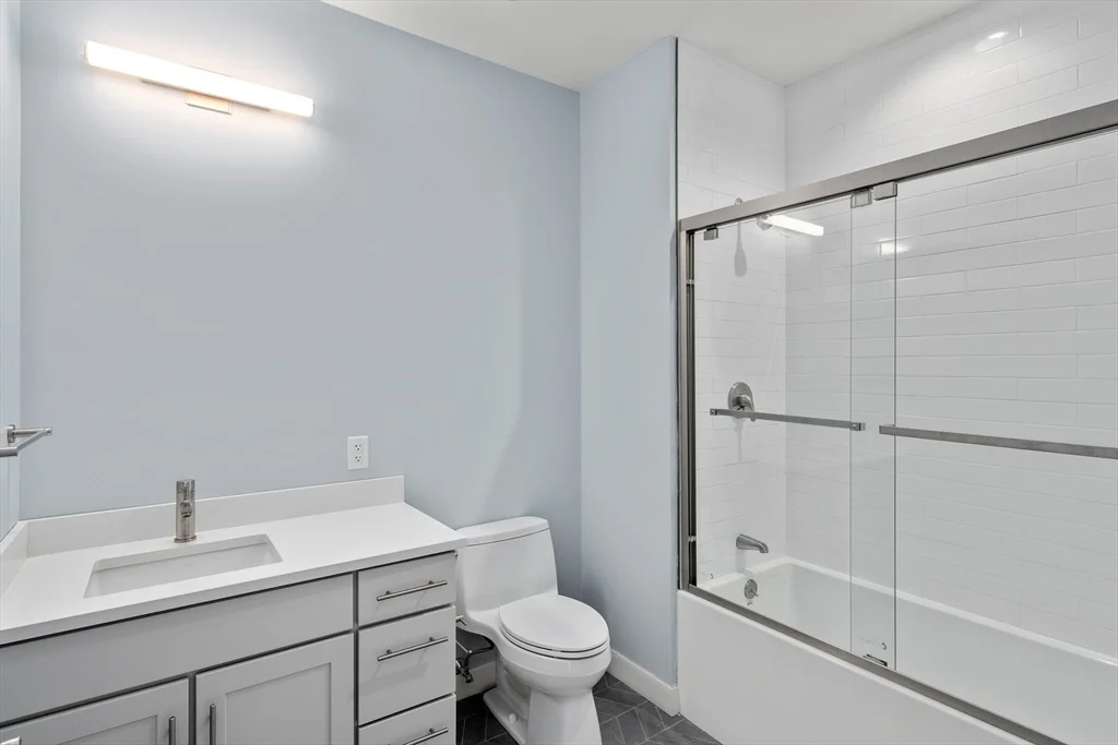 136 Babcock St, Coolidge Corner