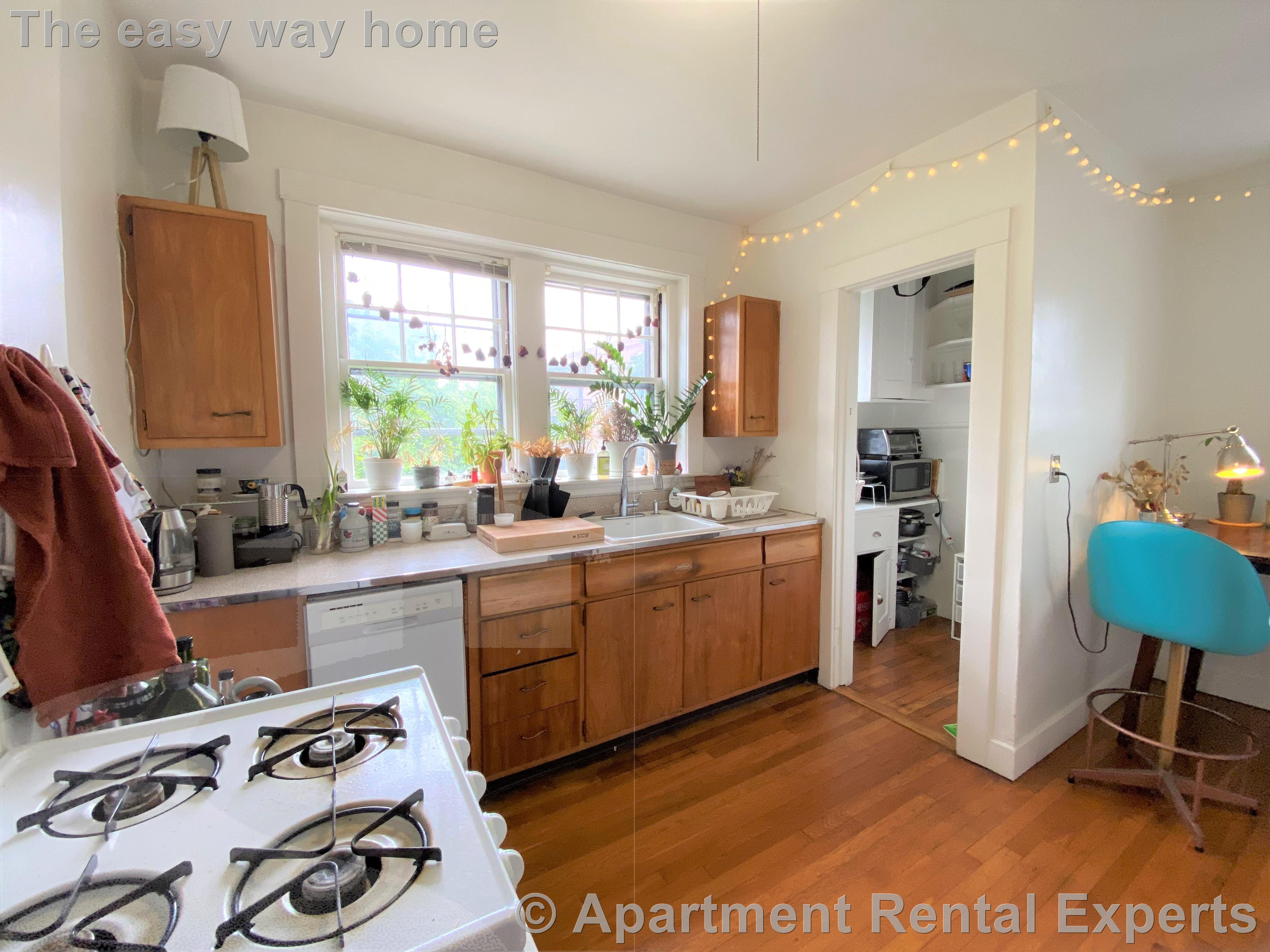 168 Norfolk St, Central Square