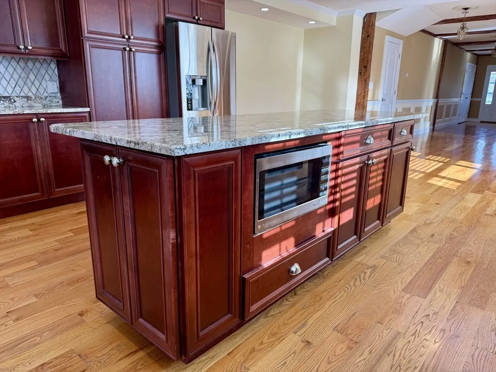 722 Lowell St, Peabody