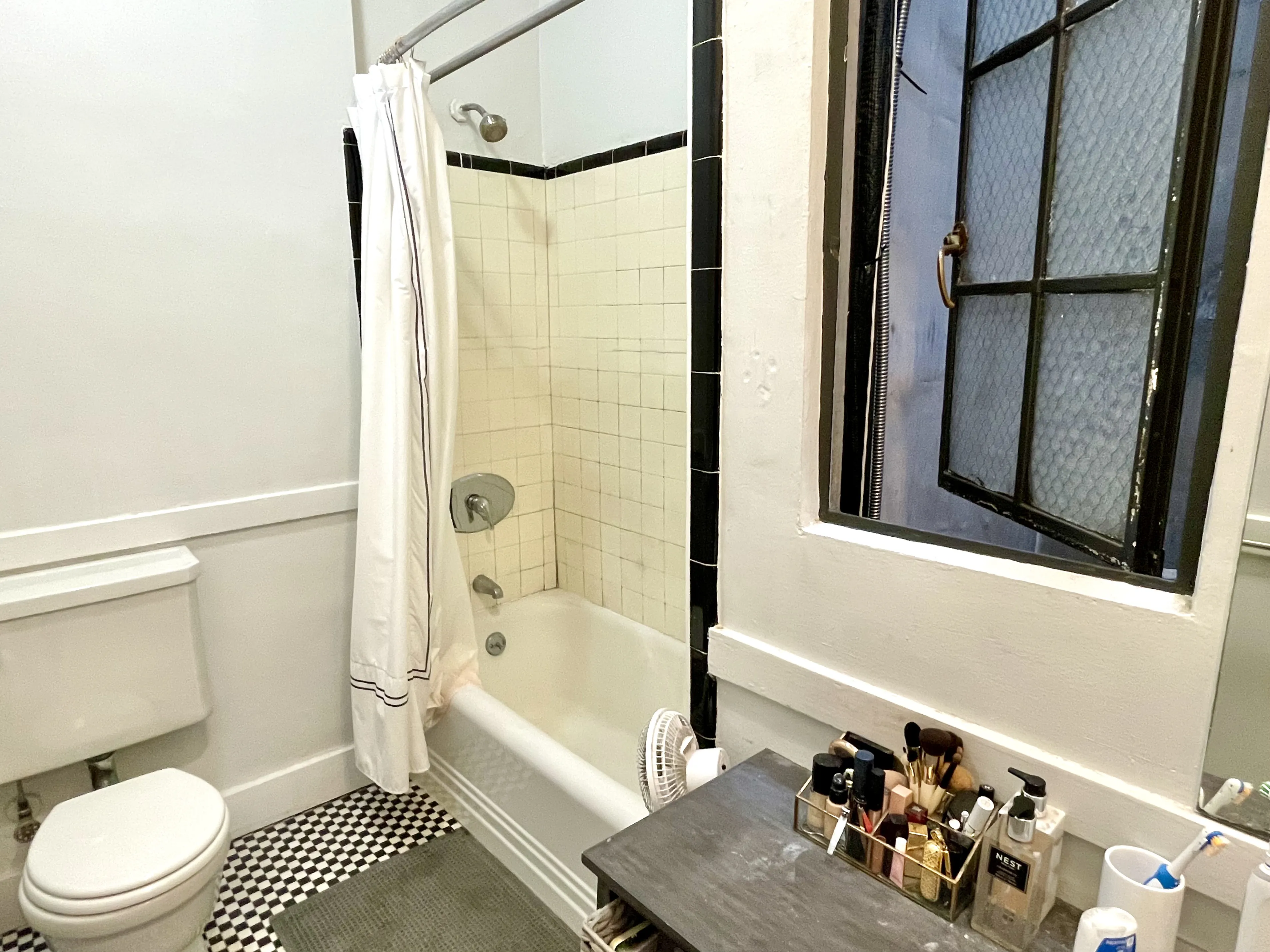 140 Marlborough St, Back Bay