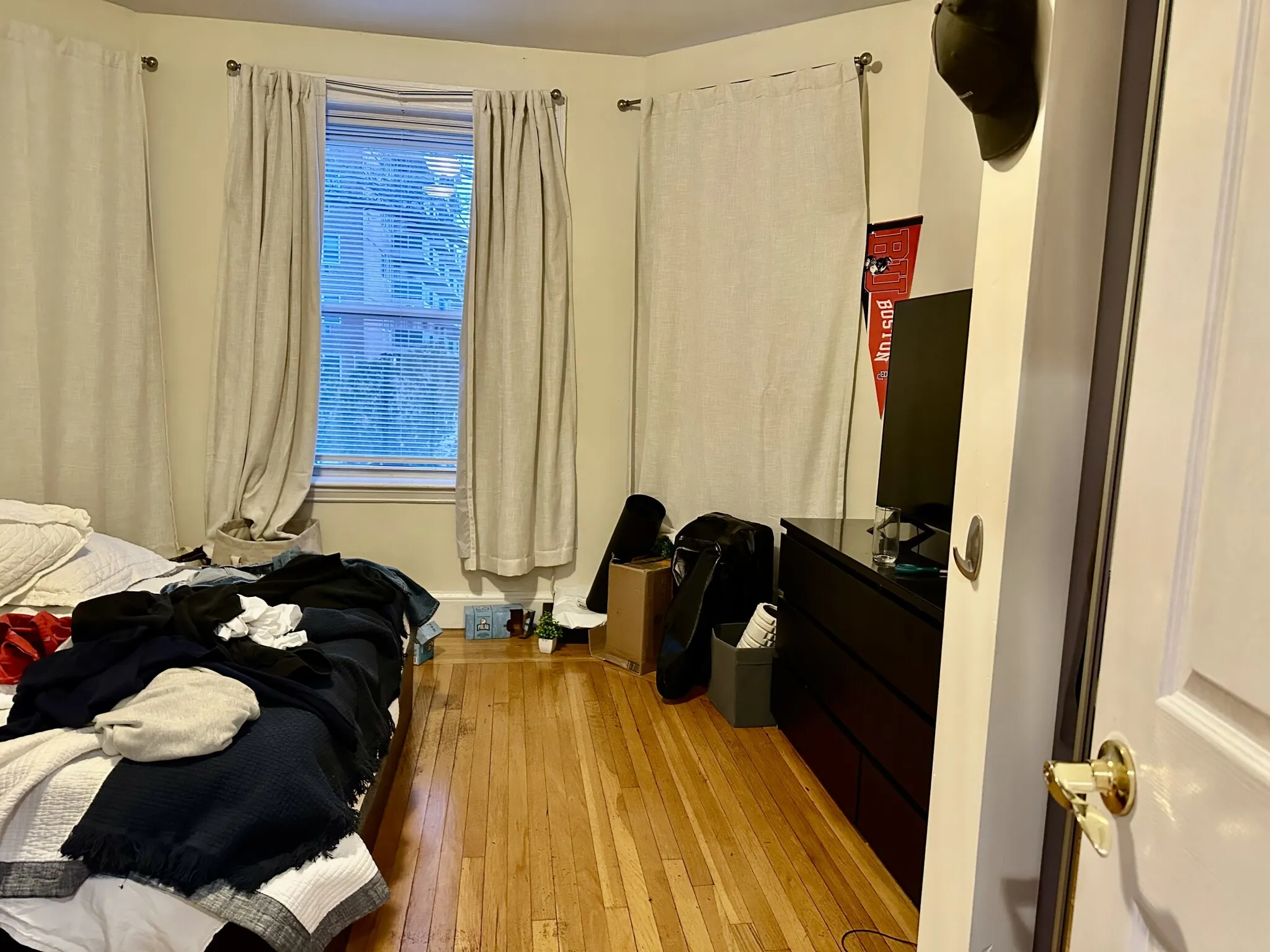 73 Thatcher St, North Brookline