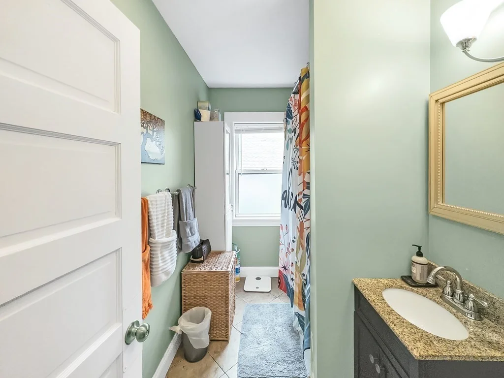 18 Alberta St, West Roxbury