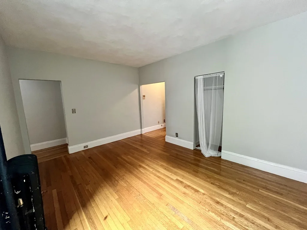 138 Fuller St, Coolidge Corner