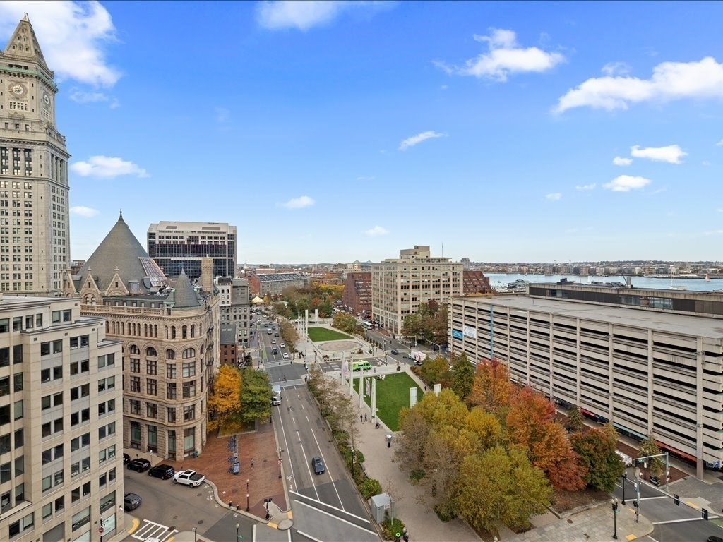 110 Broad St, Waterfront