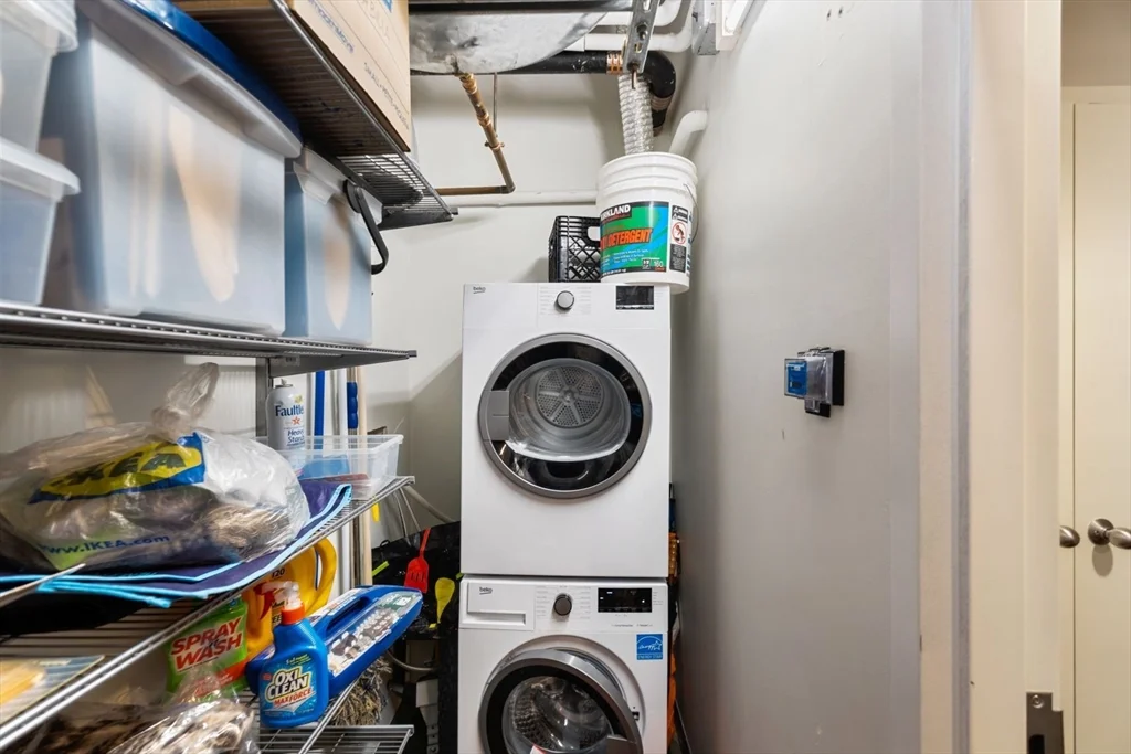 9 W Broadway, South Boston