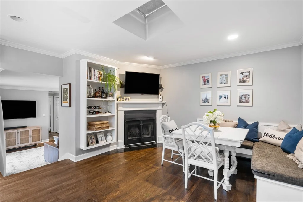 12 Mystic St, Charlestown