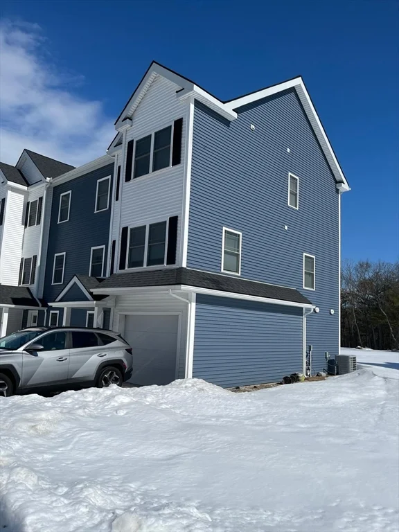 8 Jackson Rd, Chelmsford