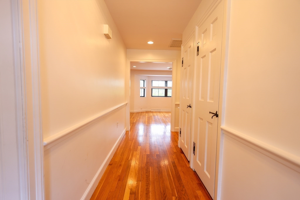 321 Nichols St, Norwood