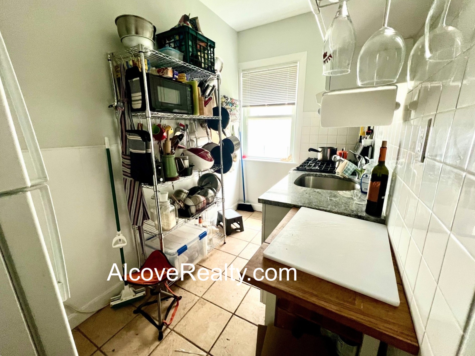 69 Raymond Ave, West Somerville