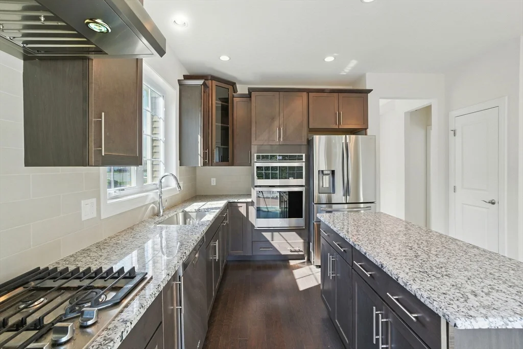 105 Phoebe St, Methuen