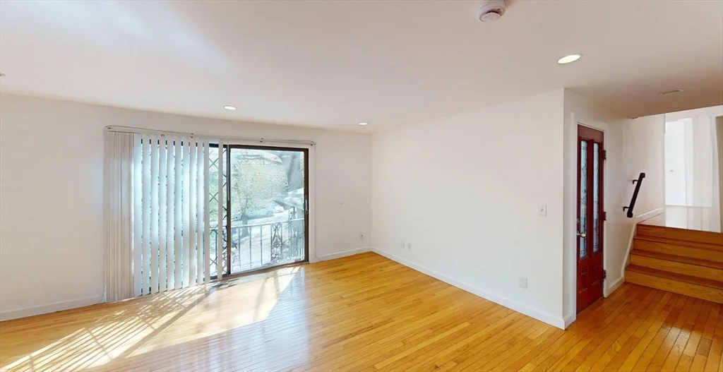 22-24 Broadlawn Park, Chestnut Hill