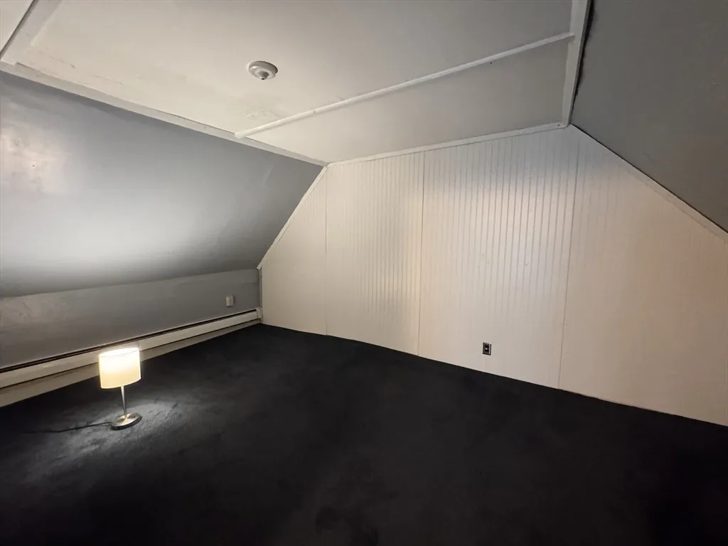 258 Walnut St, Bridgewater