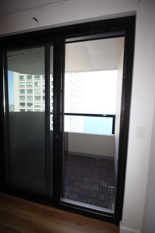 65 E India Row, Downtown