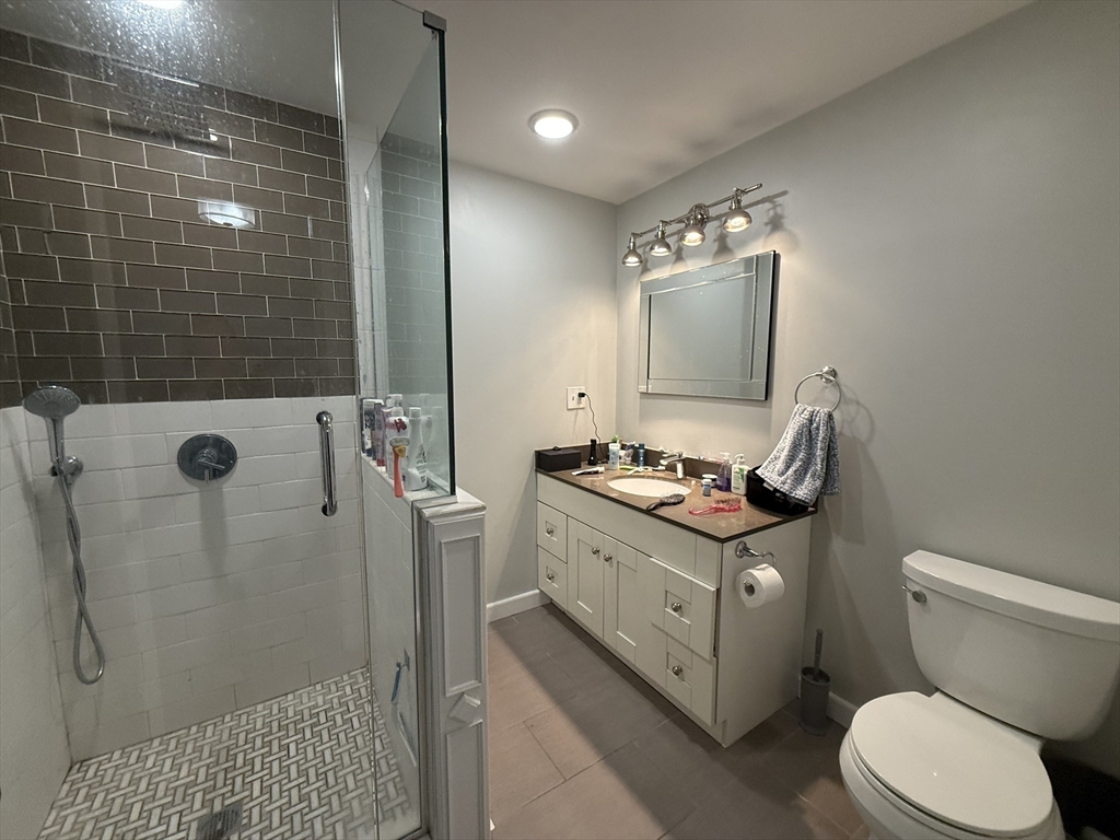 323 East 4th St, South Boston