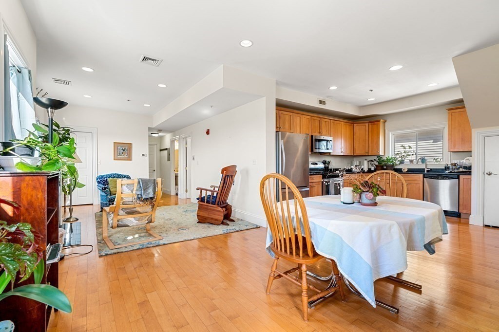 210 Summer St, Spring Hill