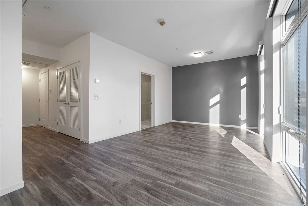 839 Beacon St, Fenway