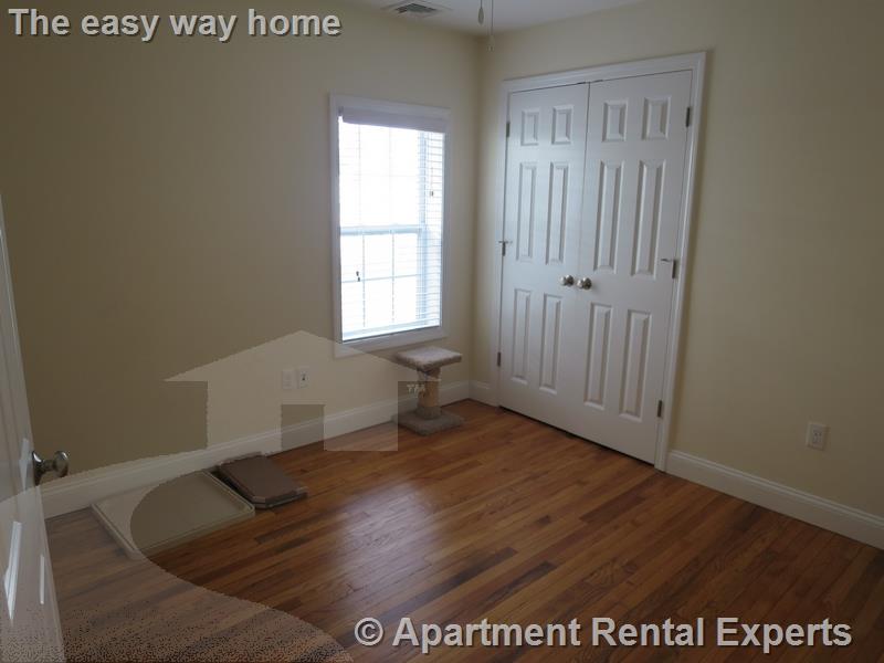 60 William St, Ball Square