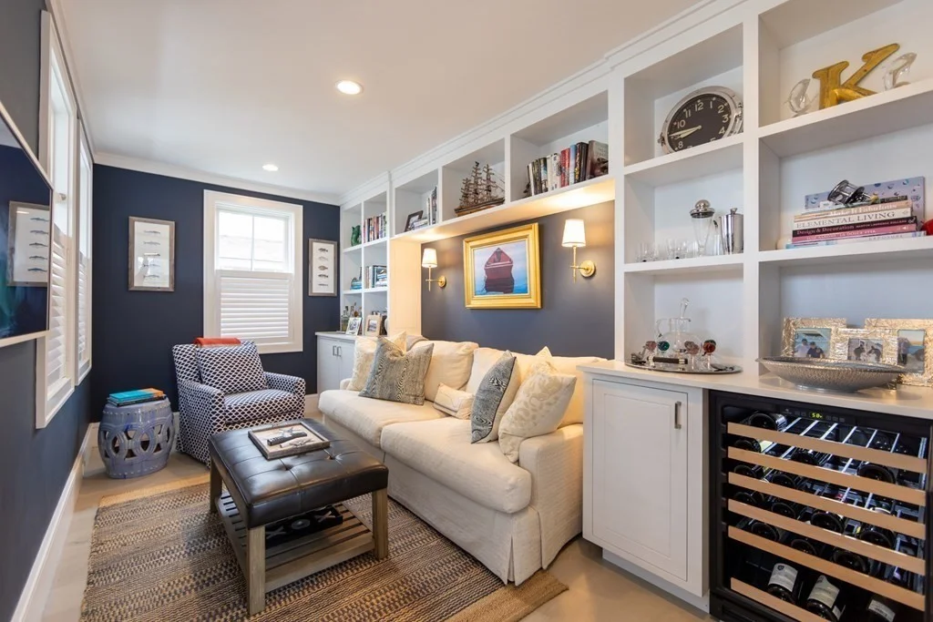 12 East Lincoln Ave, Brant Point