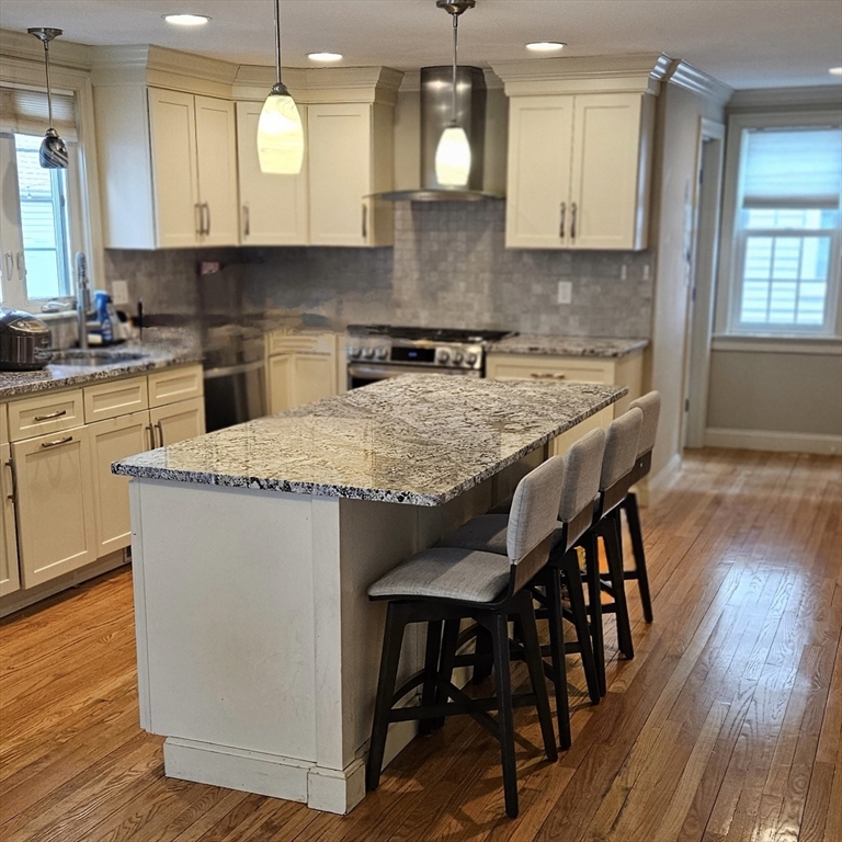 126 Waverley St, Belmont