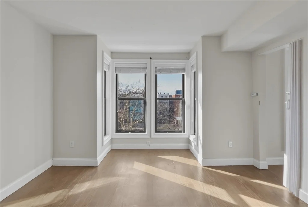 135 Havre, East Boston