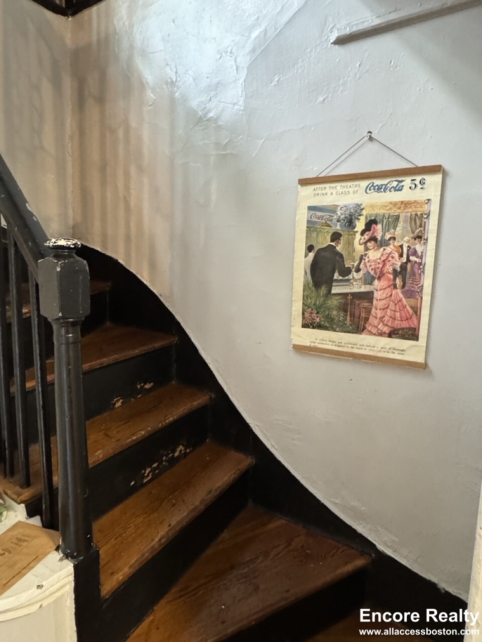 2 Champney Pl, Beacon Hill