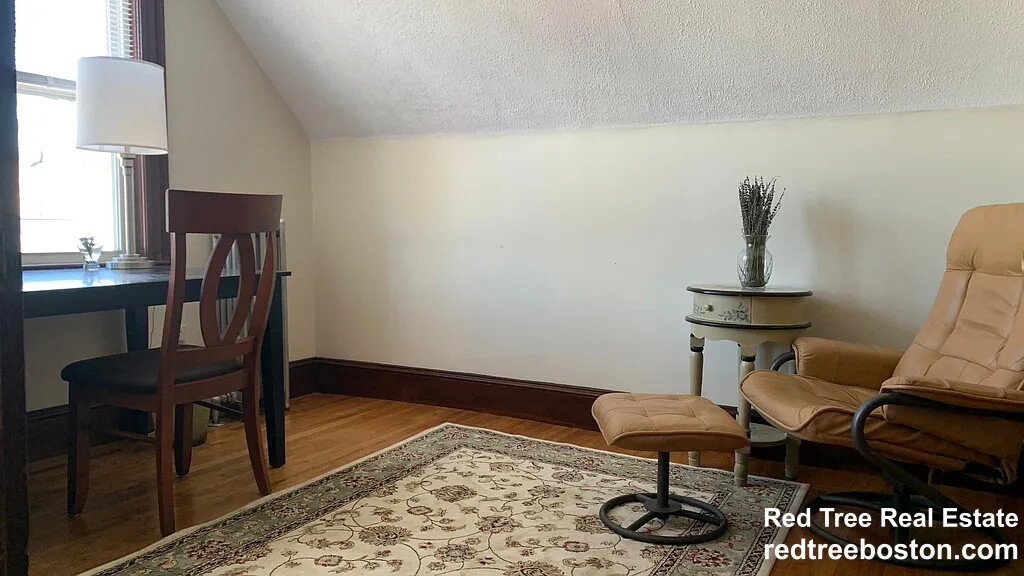 12 Homer St, Watertown