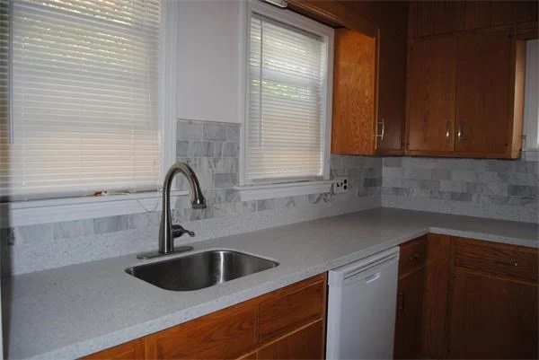 29 Ripley Rd, Belmont