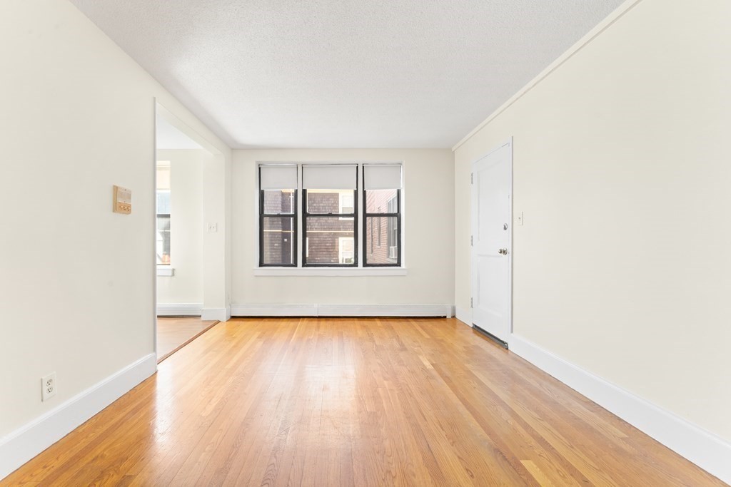 11 Victory Rd, Dorchester