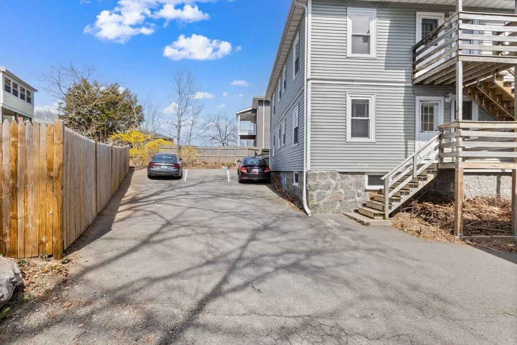 20-22 Sumner St, Quincy