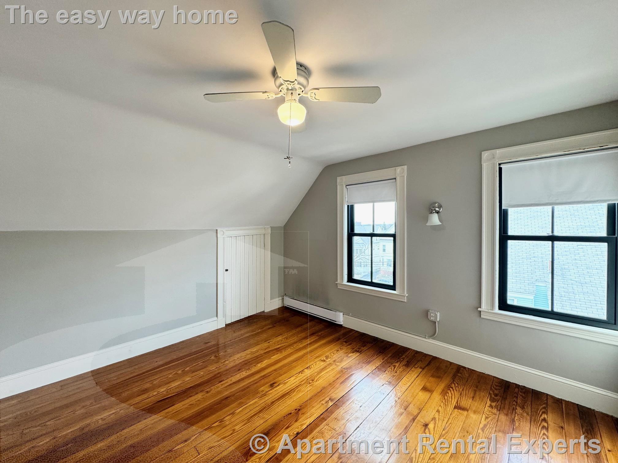 8 Charnwood Rd, Davis Square