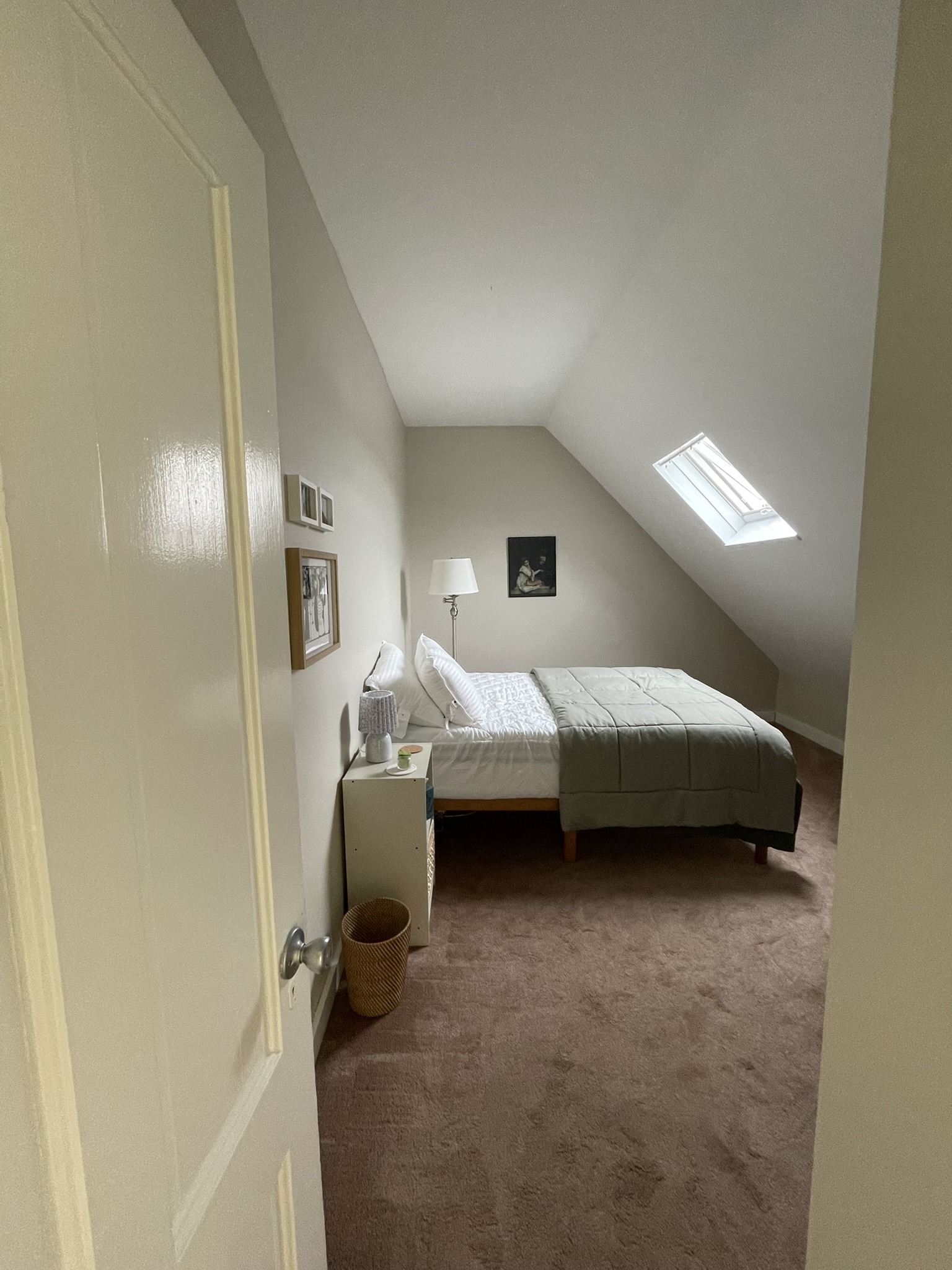 1 Bellevue Ter, South Medford