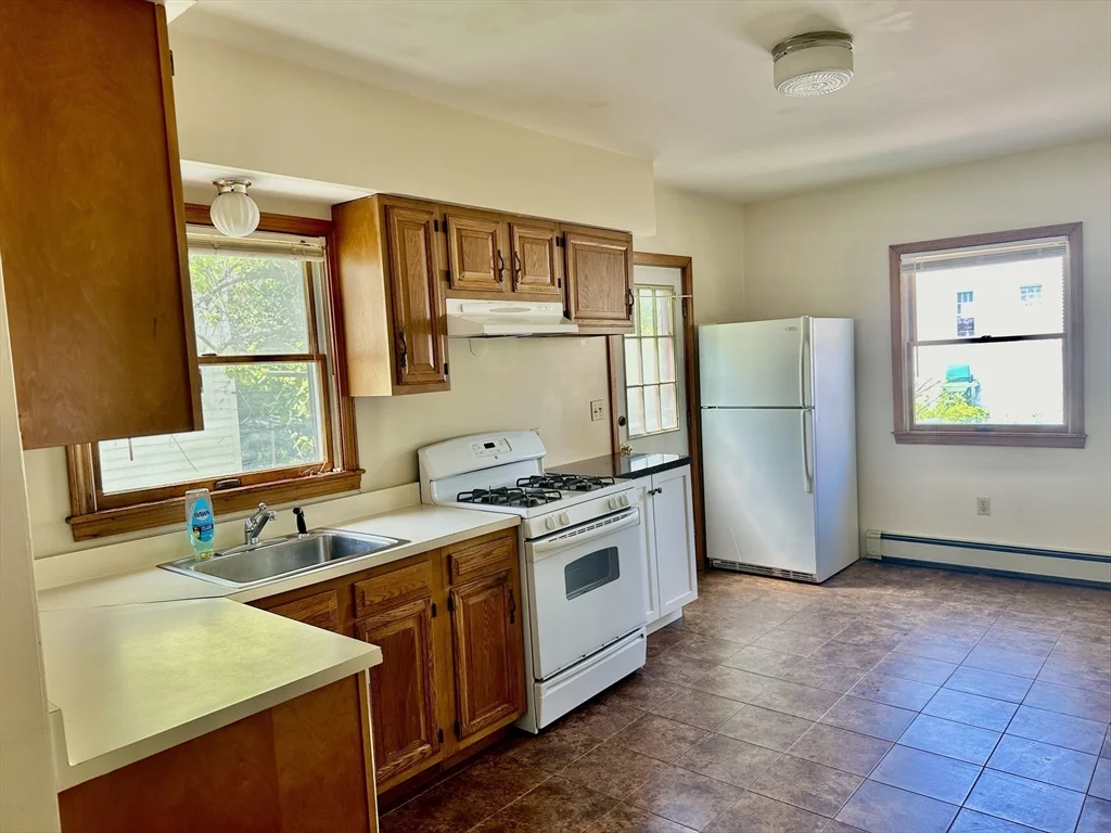 230 Summer St, Watertown