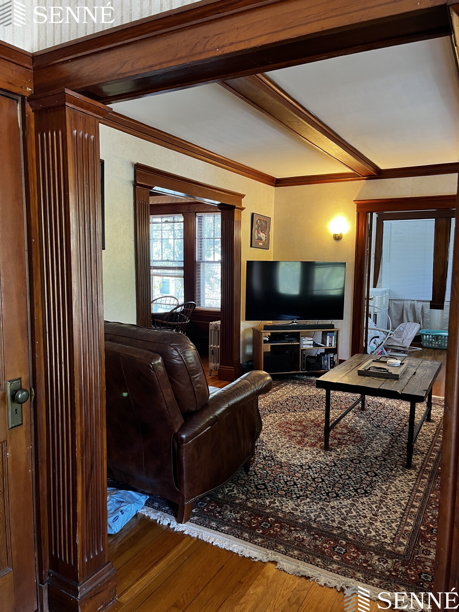 42 School St, Arlington Heights