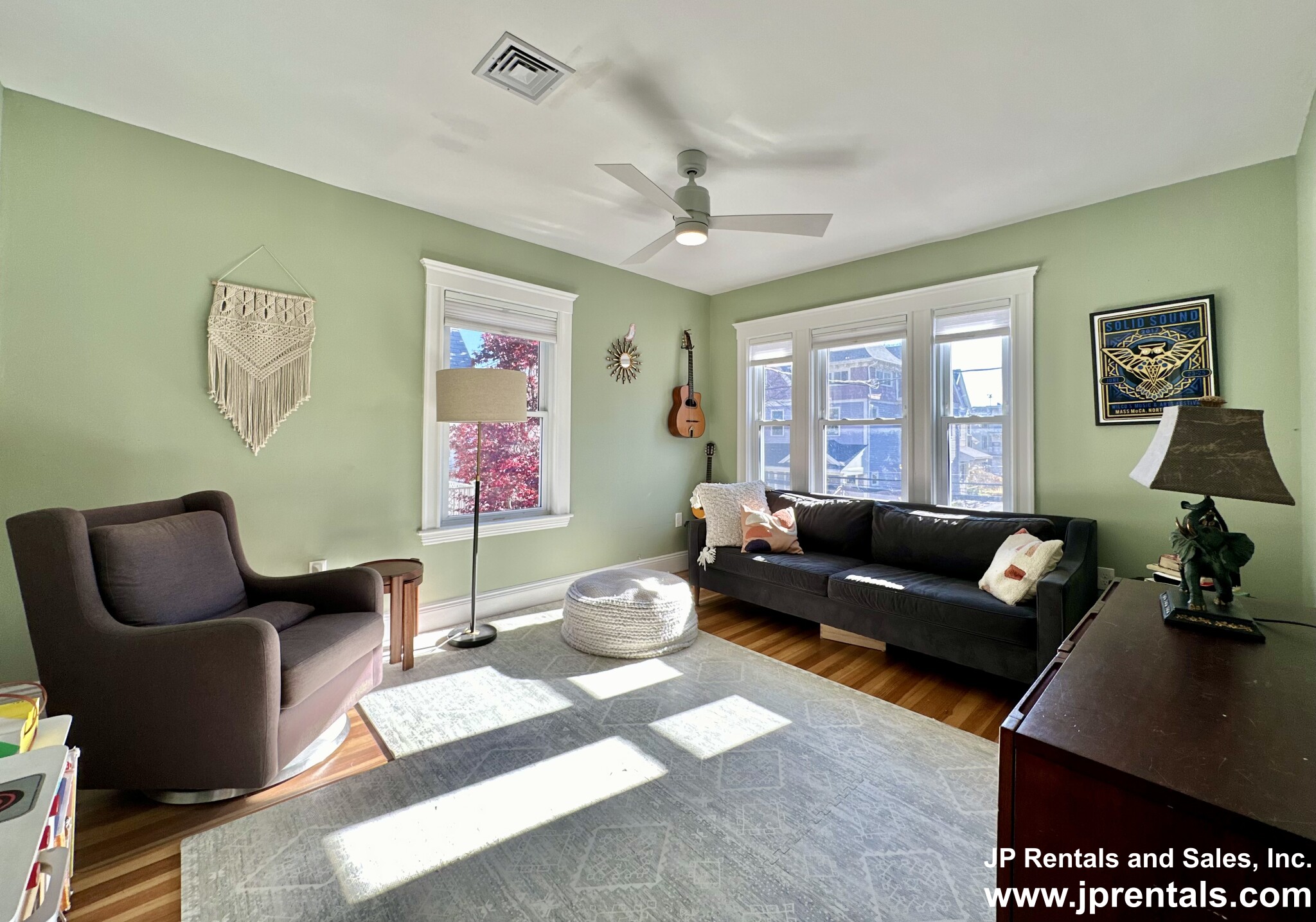 4 bed, 2 bath apartment for rent at 22 Sedgwick St Unit 2, Jamaica Plain — photo 7 of 26