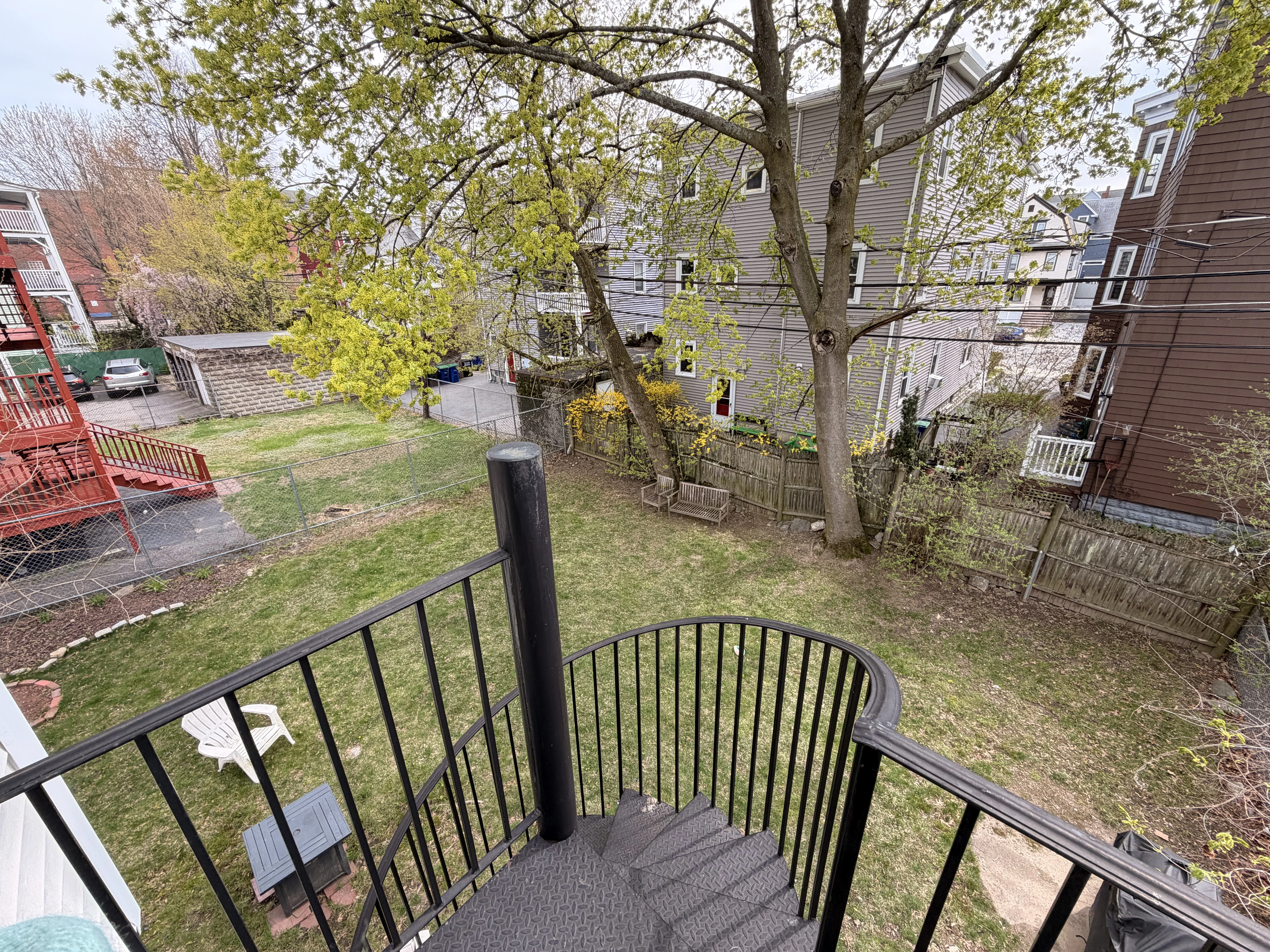 52 Raymond Ave, West Somerville